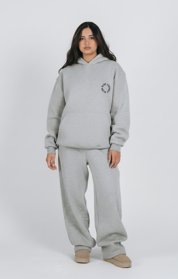 Genesis Signature Hoodie & Jogger Set  Riot Leveret Club First Collection light gray
